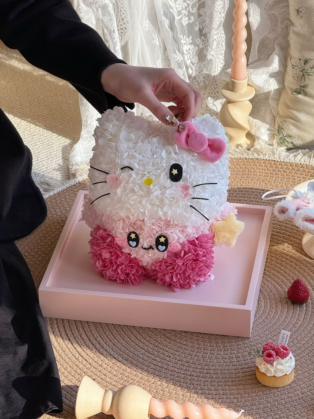 Eternal Rose Gift Box Real Flower Eternal Flower Luxury Birthday Gift Wedding Proposal Anniversary Gift Valentine's Day Gift Mother's Day GiftKitty Headgear Kirby