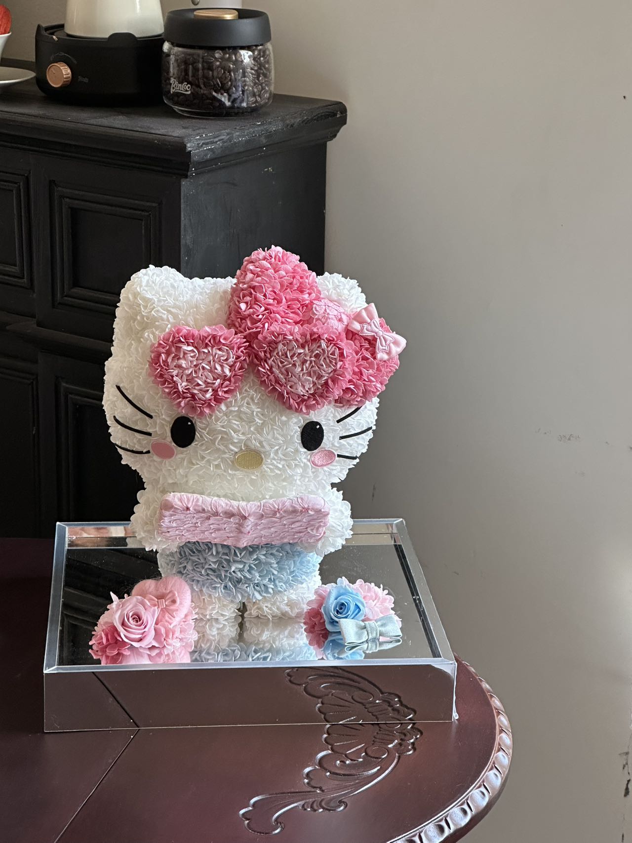 Eternal Rose Gift Box Real Flower Eternal Flower Luxury Birthday Gift Wedding Proposal Anniversary Gift Valentine's Day Gift Mother's Day GiftReading Kitty