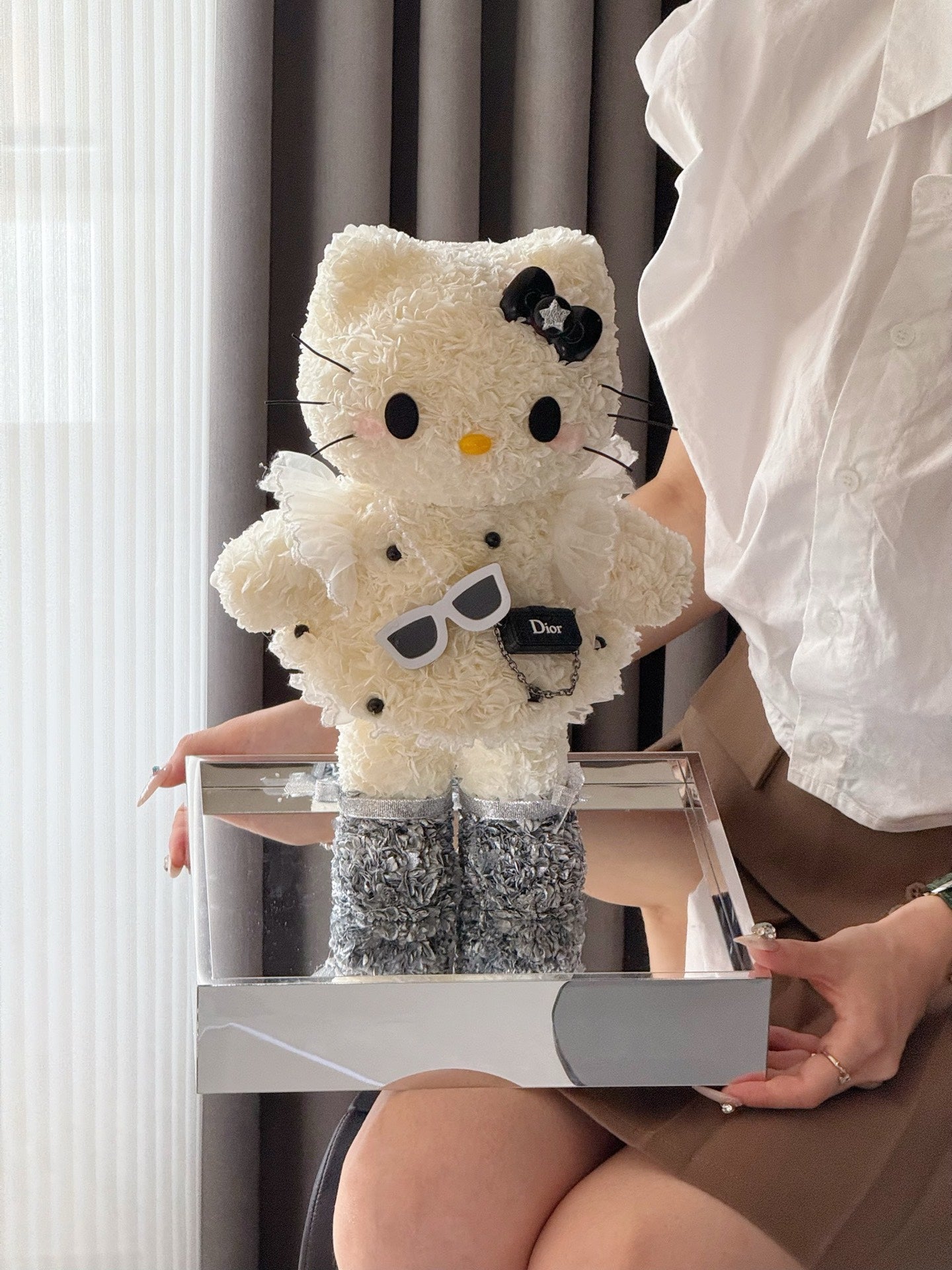 Preserved Rose Gift Box Hello Kitty Real Flower Preserved Flower Luxury Birthday Gift Wedding Proposal Anniversary Gift Valentine's Day Gift Mother's Day Gift Children's Day Gift