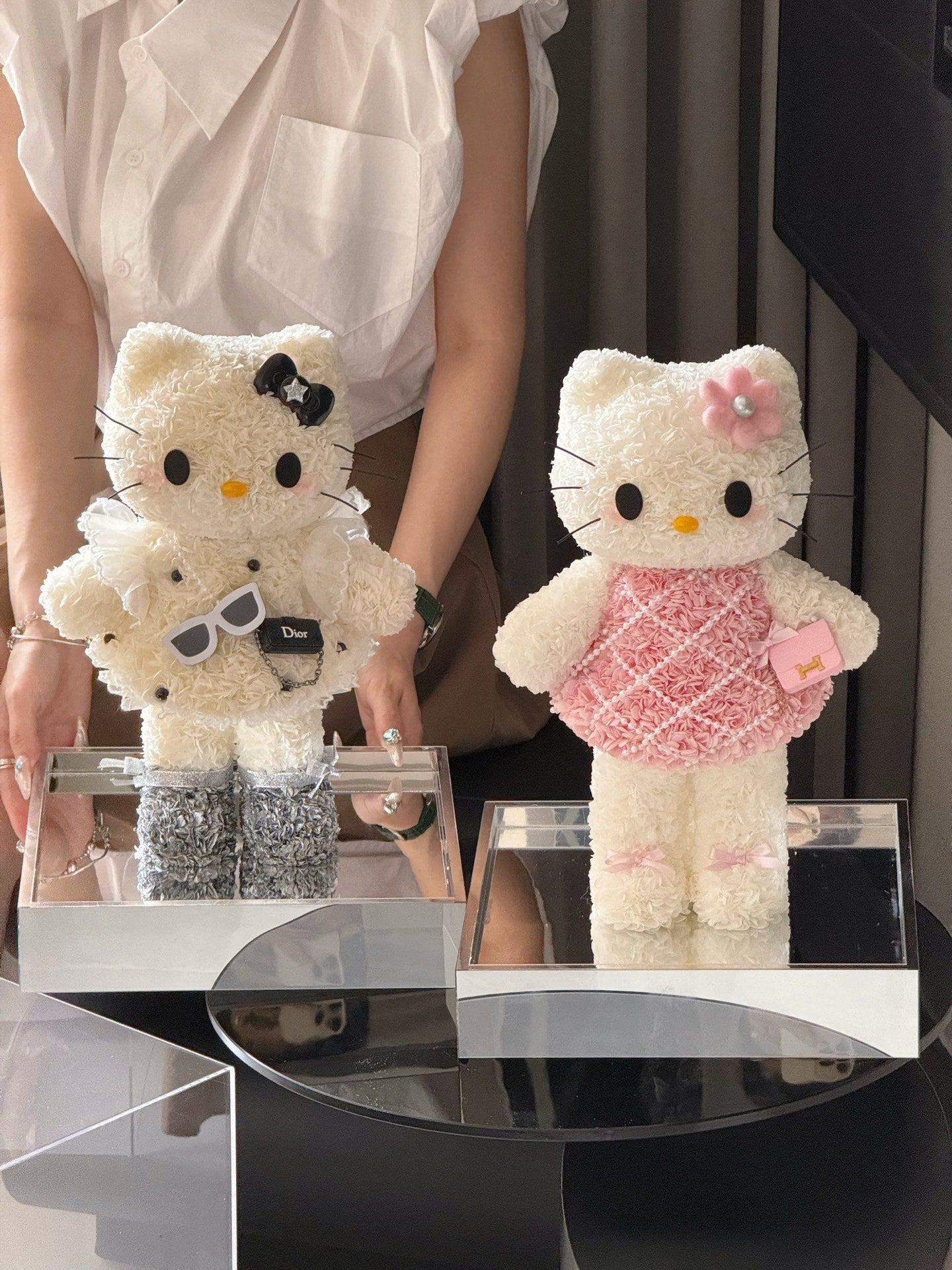 Preserved Rose Gift Box Hello Kitty Real Flower Preserved Flower Luxury Birthday Gift Wedding Proposal Anniversary Gift Valentine's Day Gift Mother's Day Gift Children's Day Gift